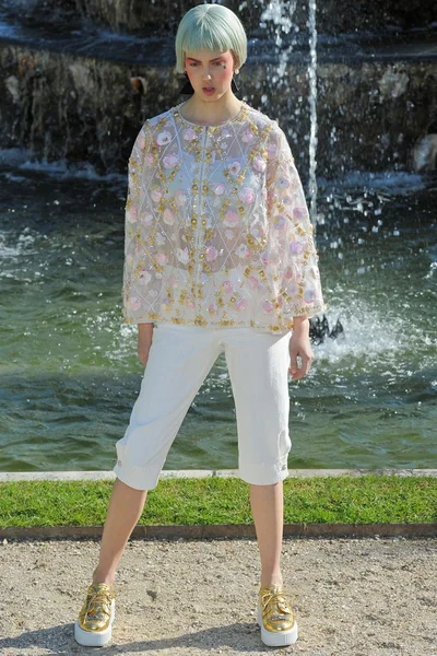 Look 65